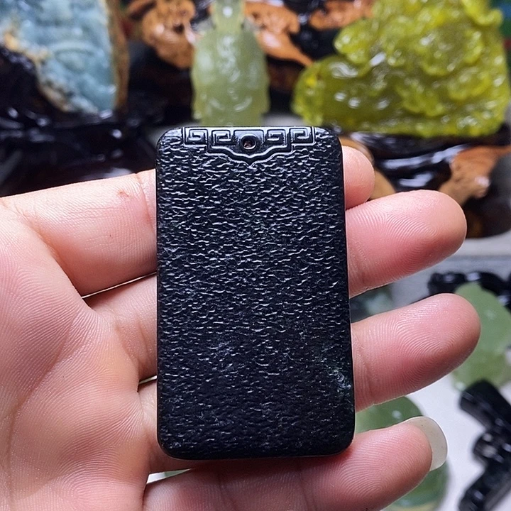 蛇纹石玉未镶嵌挂件