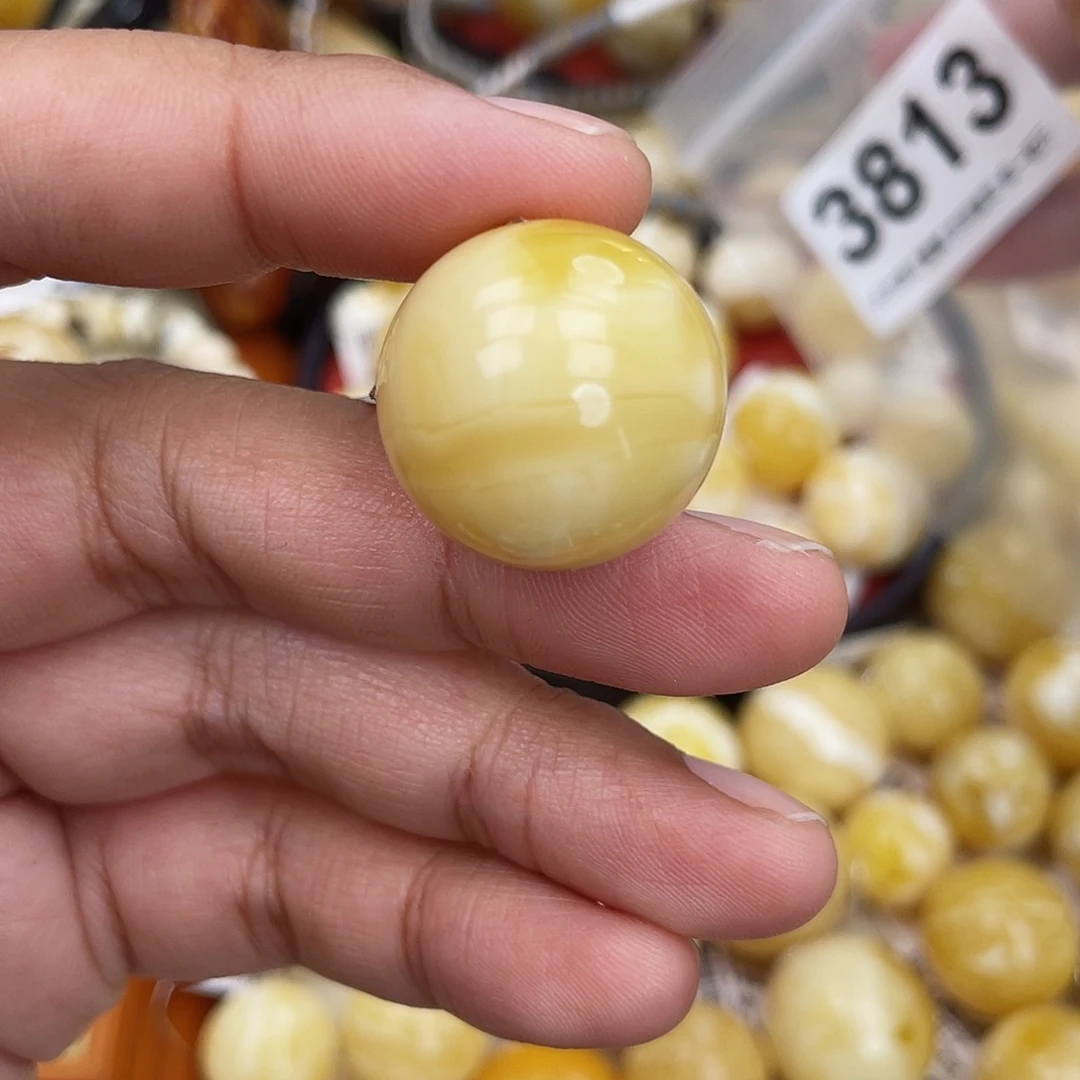 蜜蜡未镶嵌珠宝奇石22.3