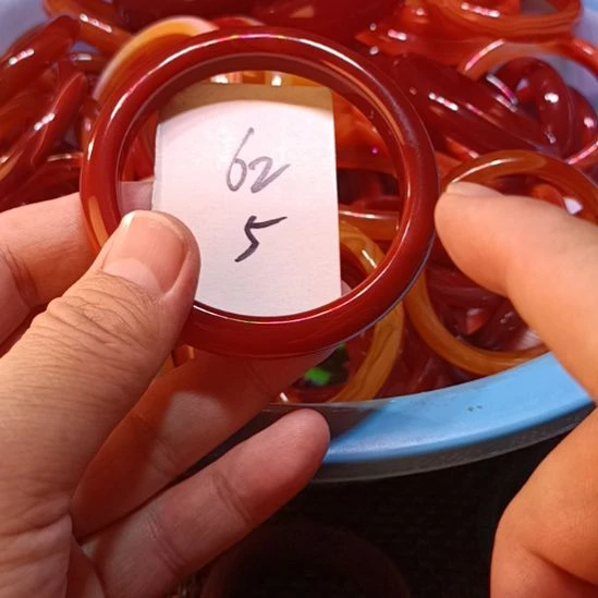 玛瑙/玉髓未镶嵌手镯