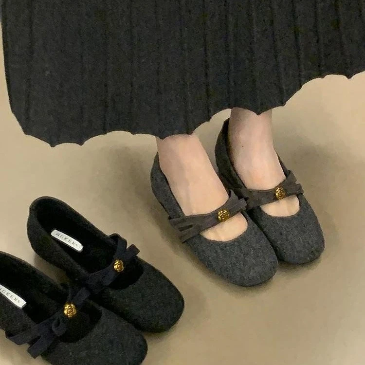 平底法式玛丽珍毛毛鞋2025秋冬季新款灰色呢子单鞋女仙女风晚晚鞋