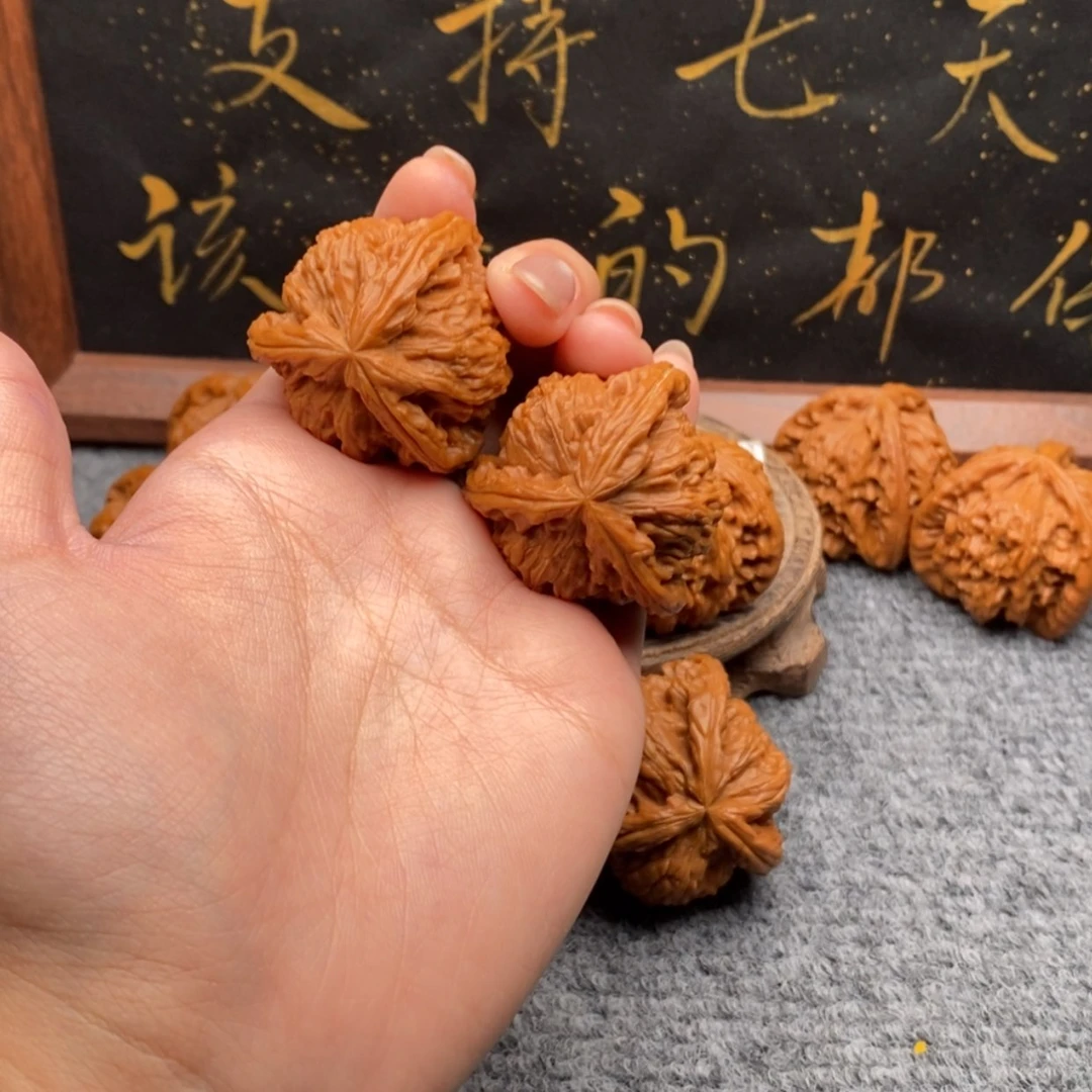 【闪购商品】吊坠文玩核桃心**海