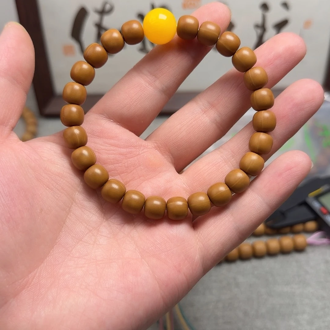 9小➕老型猴头手串蜜蜡款