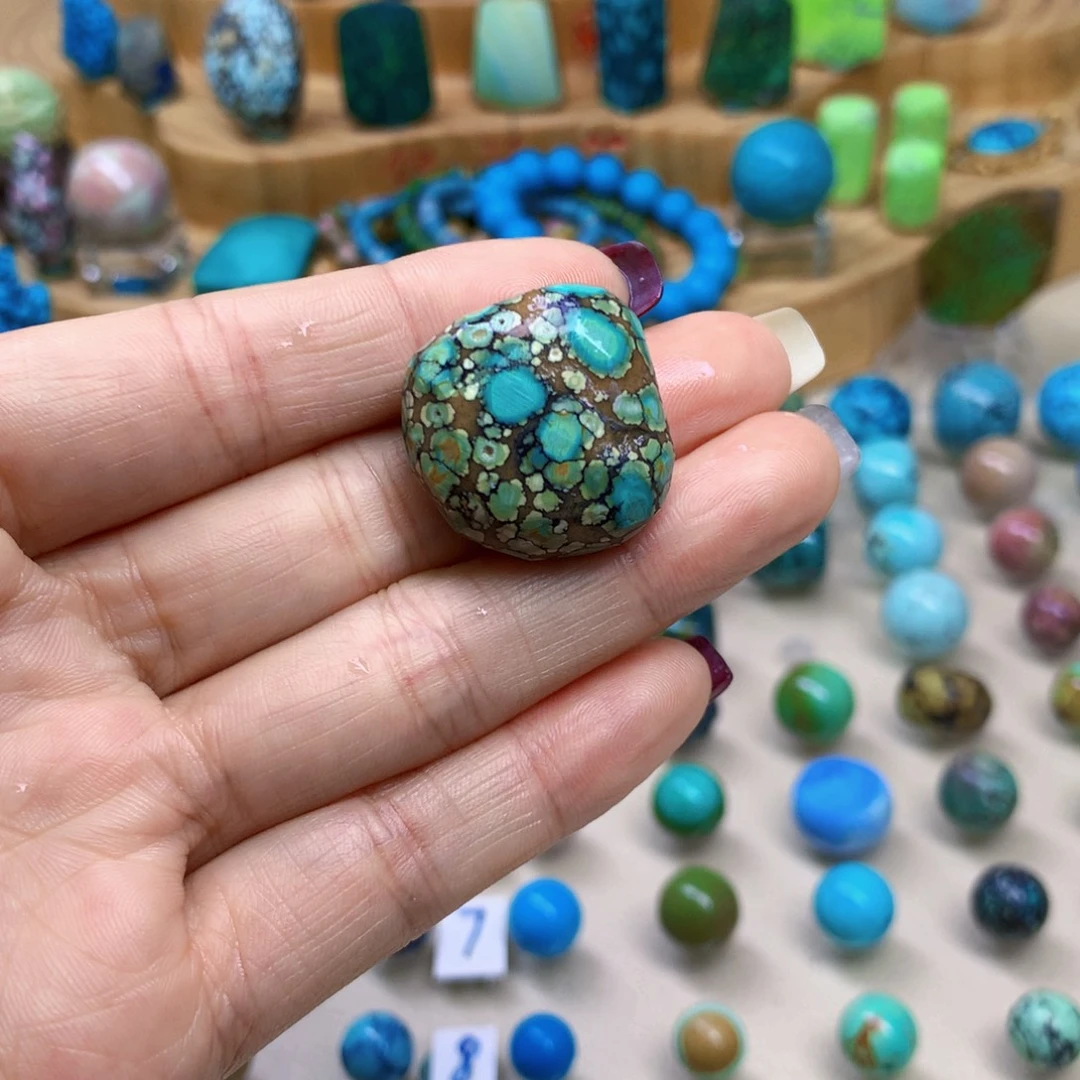 绿松石未镶嵌三彩随行