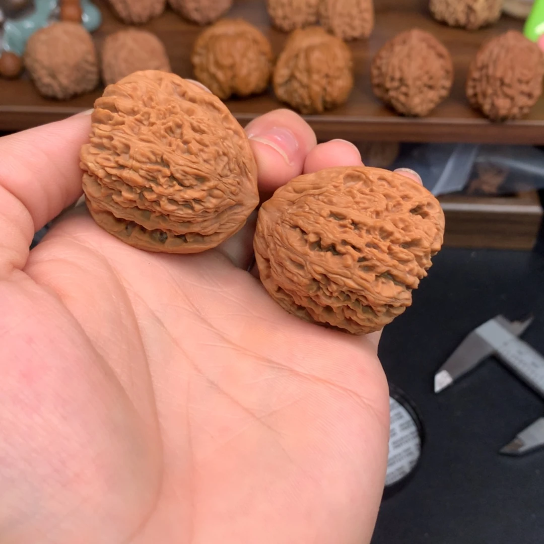 M***~文玩核桃手串40南疆