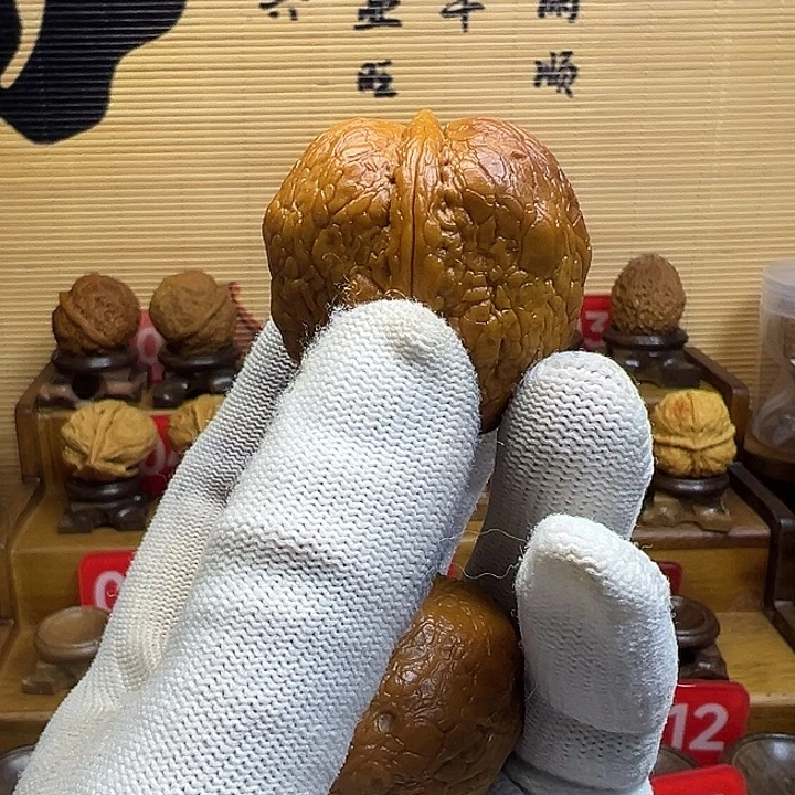 文玩核桃把件金蟒萌萌包