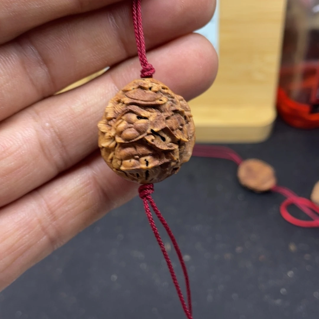 桃核雕刻事事如意