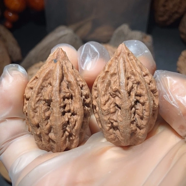 文玩核桃把件咚**咚东北楸子小雪21