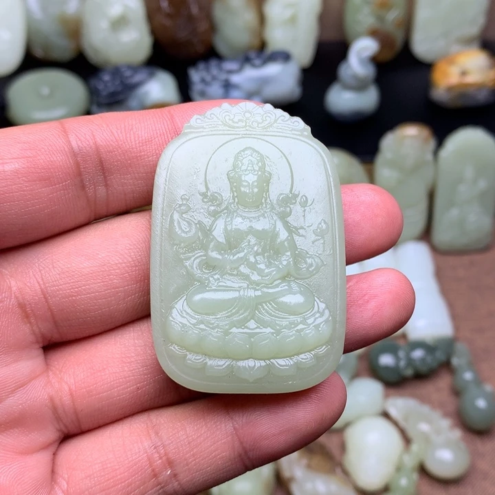 和田玉（糖玉）未镶嵌颈饰