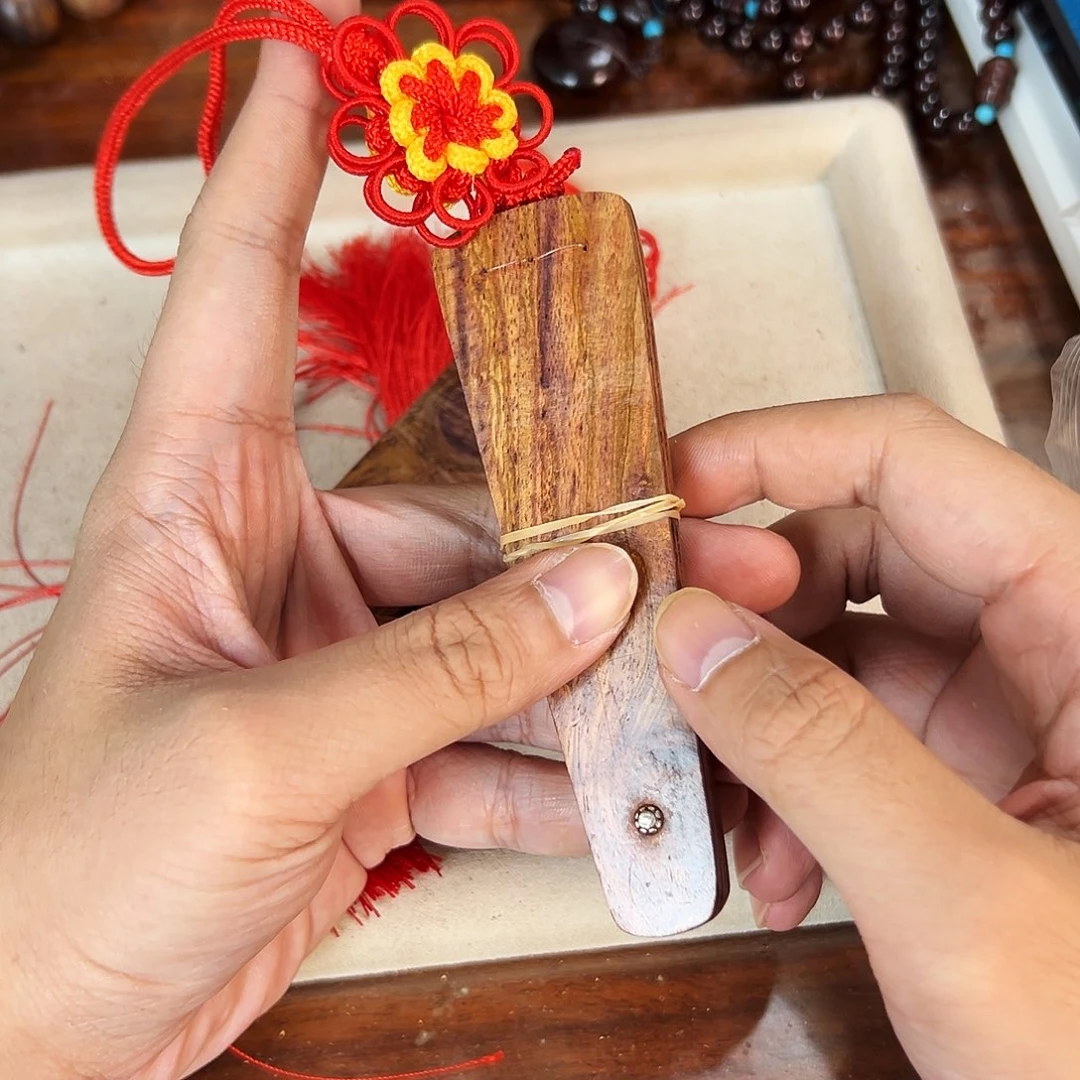 黄花梨/降香黄檀手串/手链扇子车挂瑕疵