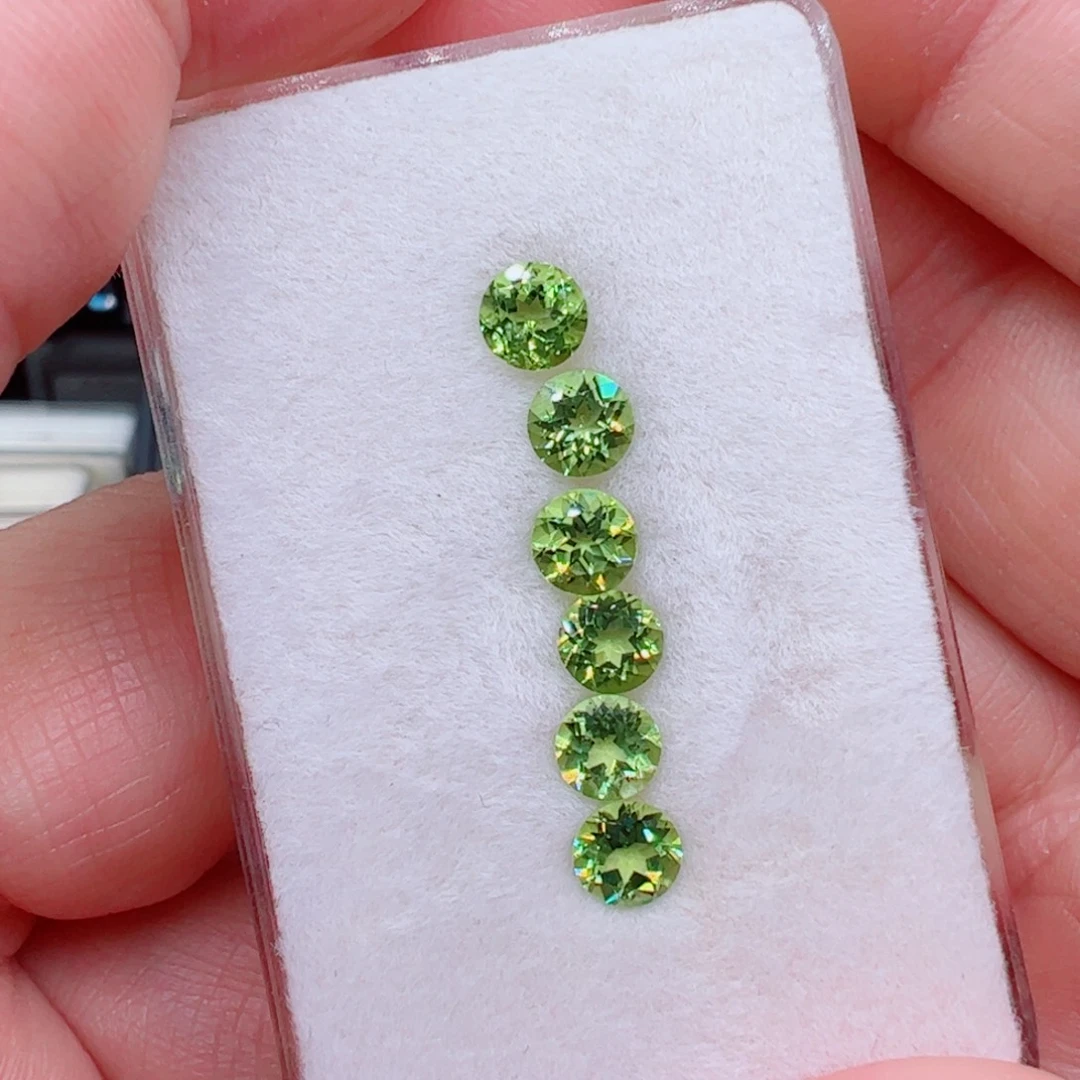 橄榄石未镶嵌特价6颗