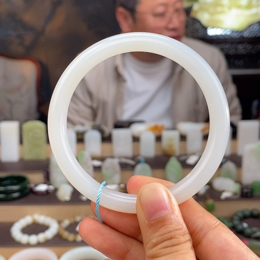 【闪购商品】和田玉手镯未镶嵌