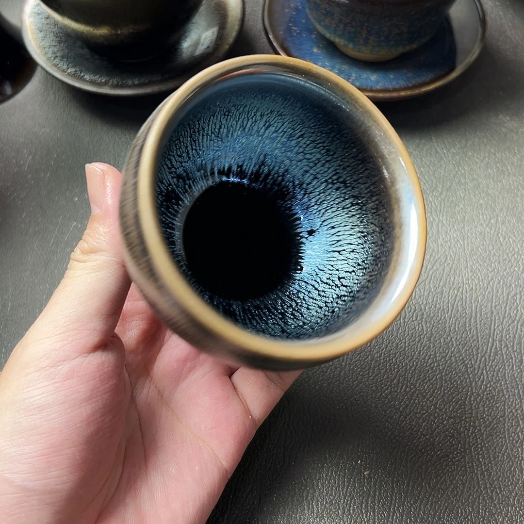 茶盏好想和她谈一下