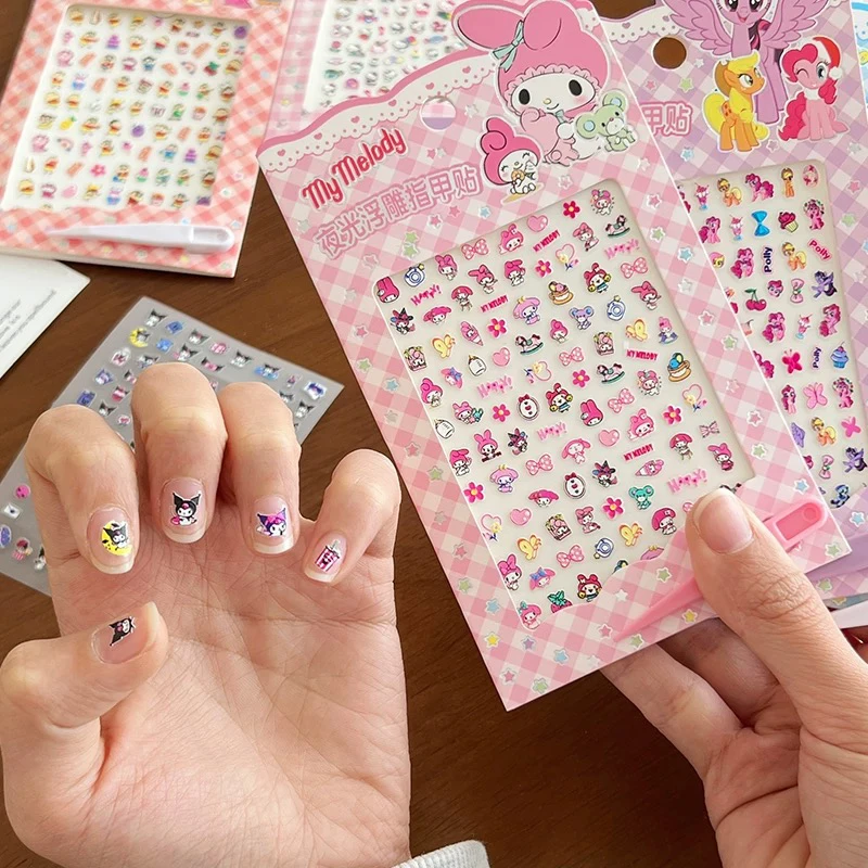 儿童卡通浮雕指甲贴玩具女孩宝宝防水美甲贴可爱迷你夜光贴纸画