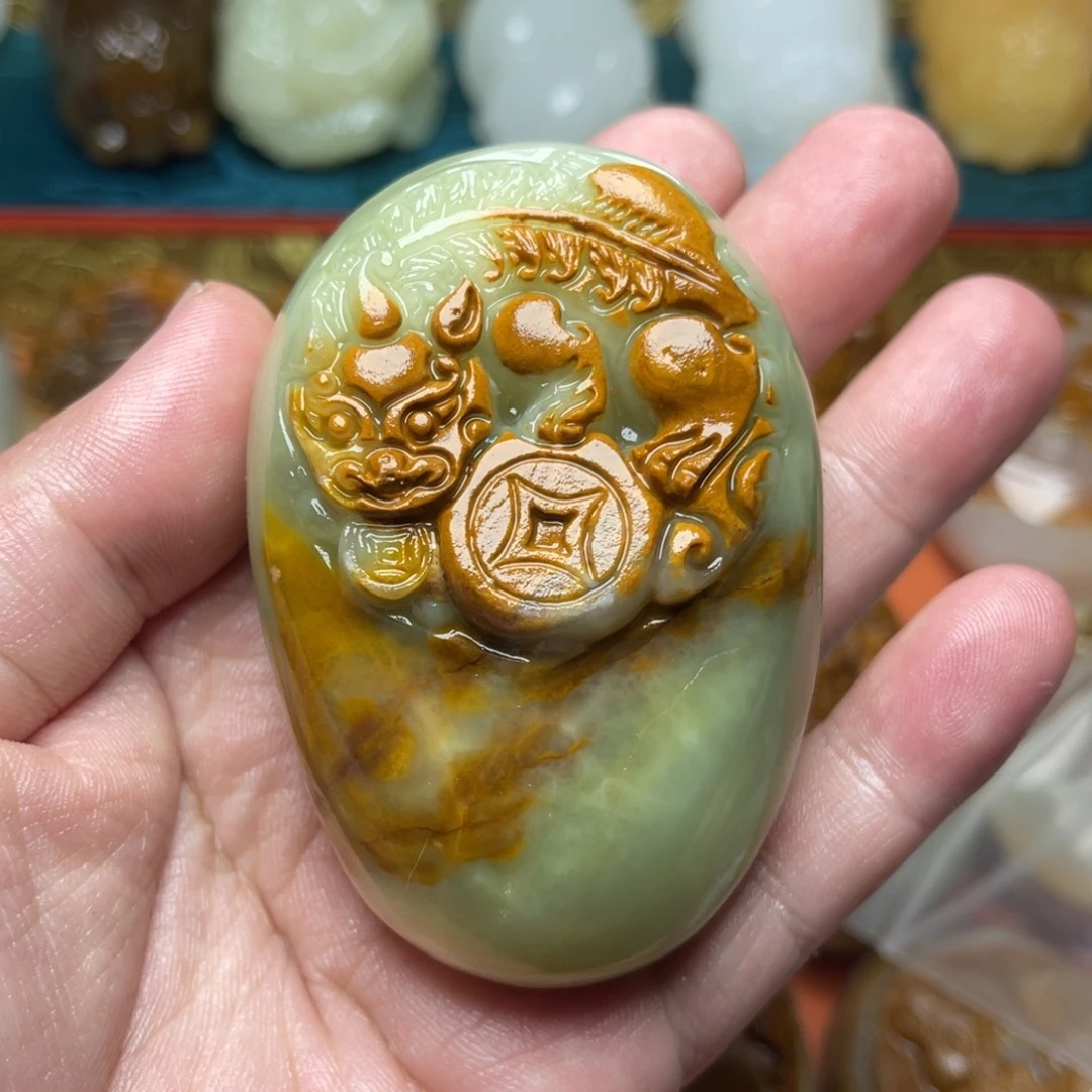 温***。石材天然方解石手把件不退换