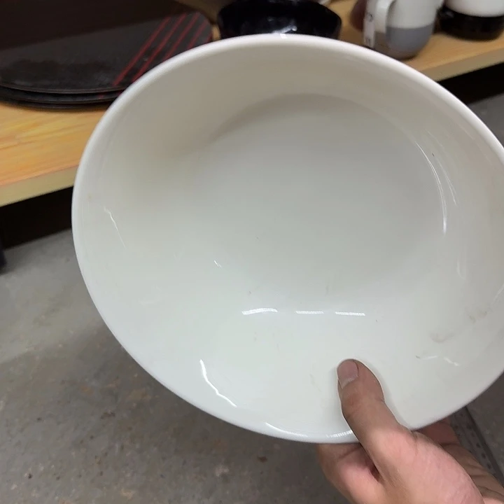 白瓷微瑕暖白9寸反口汤碗