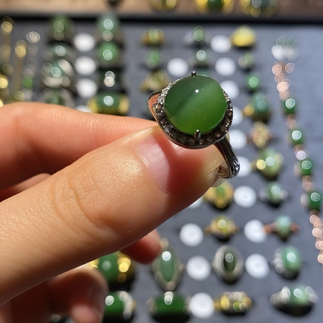 和田玉未镶嵌戒指