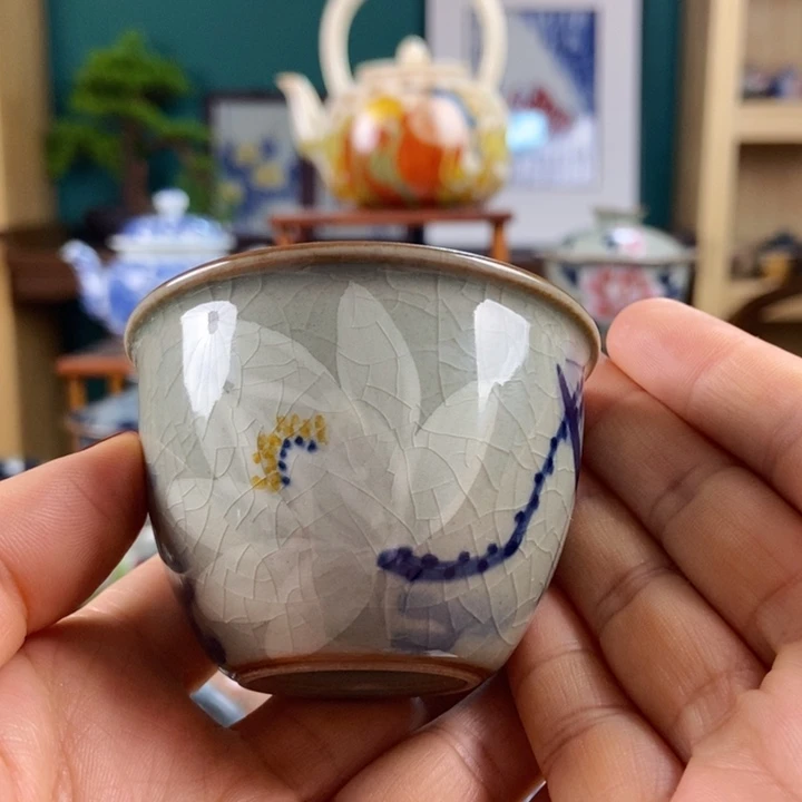 瓷片倔***兜手工制作工艺精湛等特点