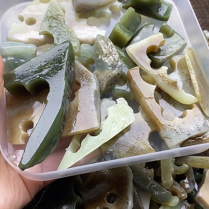 和田玉珠宝半成品未镶嵌韦*锋