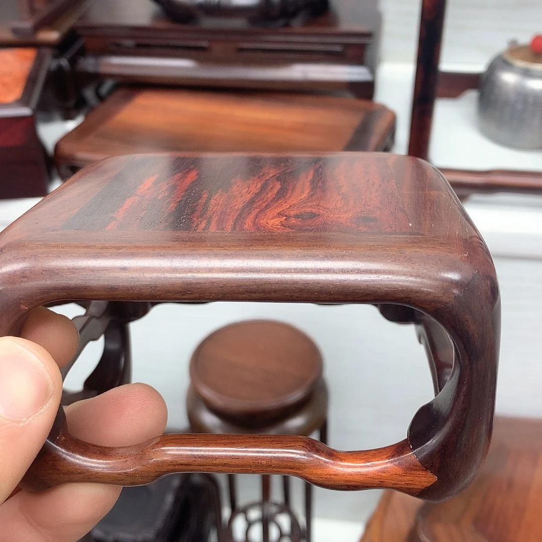 藤类大红酸枝面包底座