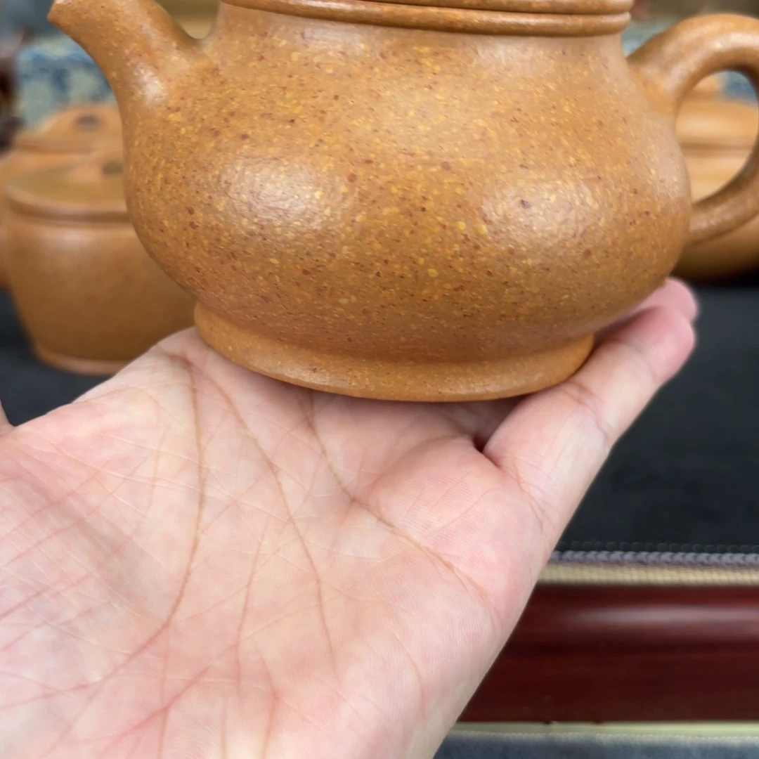 紫砂茶壶梨皮黄段潘壶230