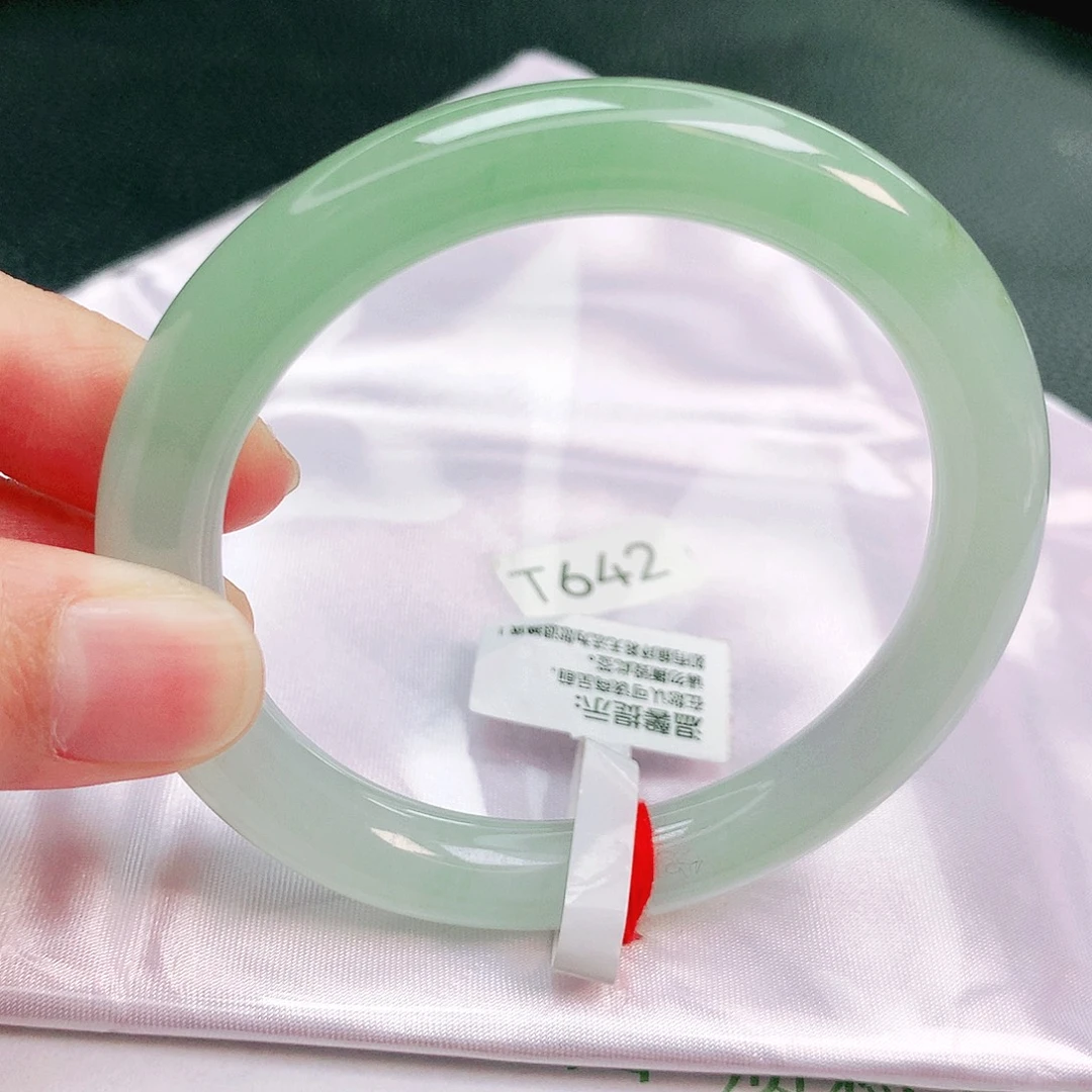 翡翠未镶嵌手镯缅甸天然a货翡翠手镯