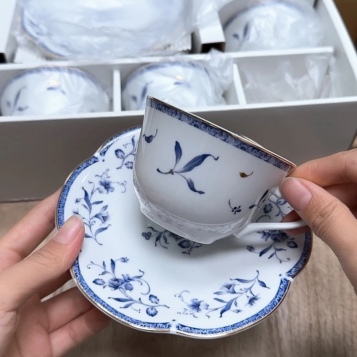 瓷片噗哈哈哈哈哈哈哈哈哈