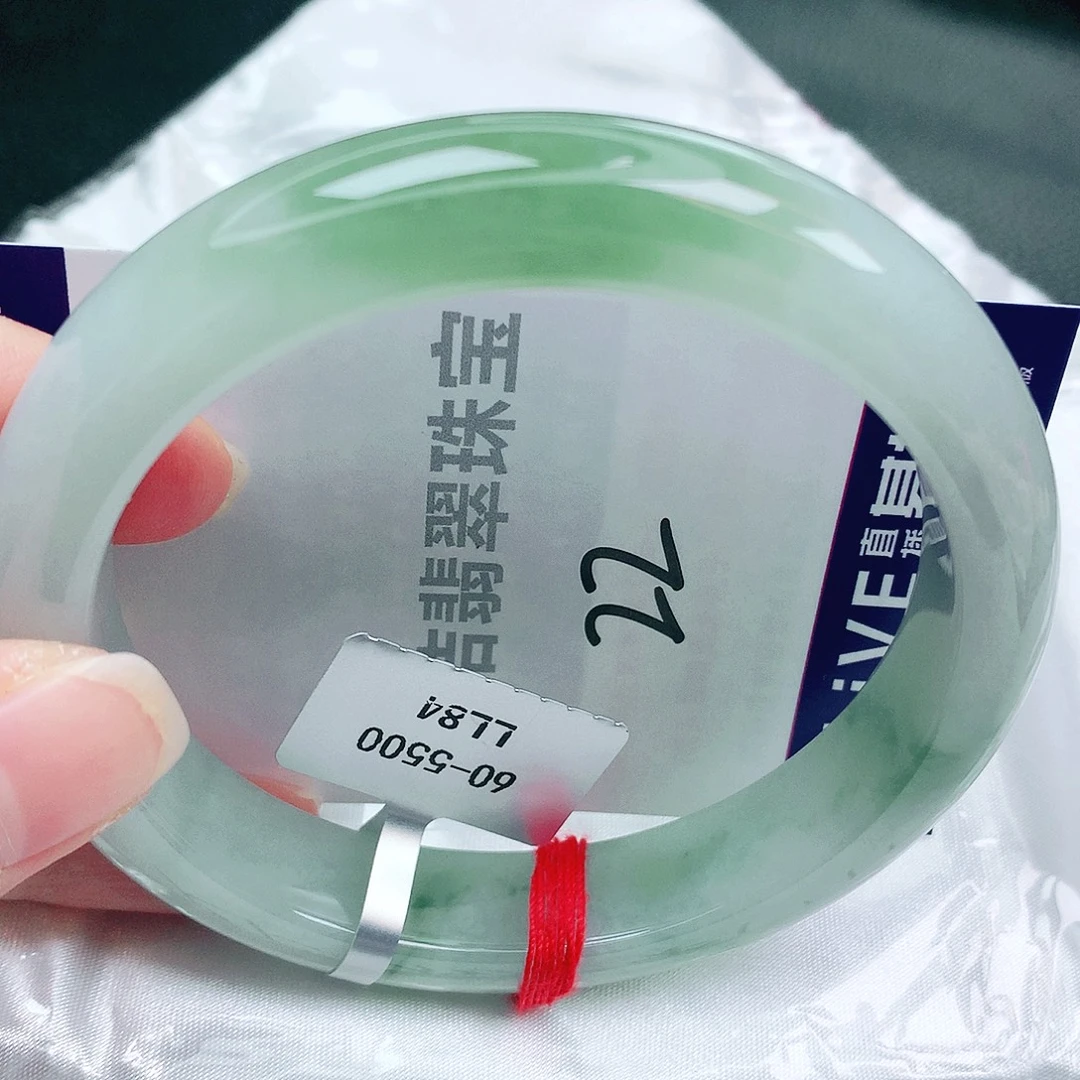 翡翠未镶嵌手镯缅甸天然A货翡翠手镯