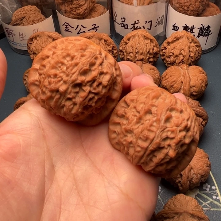 吊坠文玩核桃42平谷血麒麟