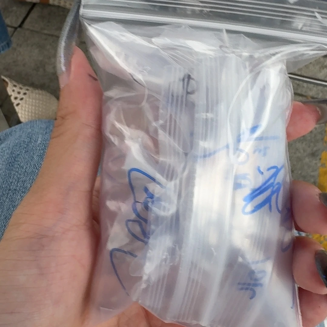 星***)水晶颈饰未镶嵌雕刻