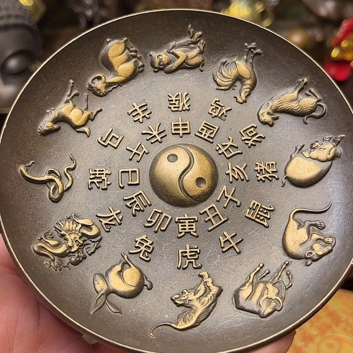 精美铜器批发档口