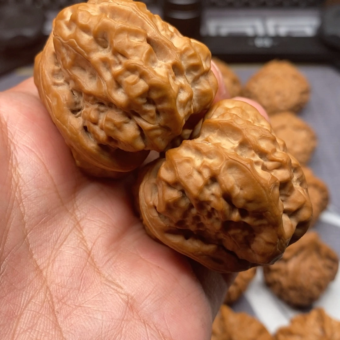 文玩核桃吊坠精配三角肌肉开背蛙蛙39-46-38