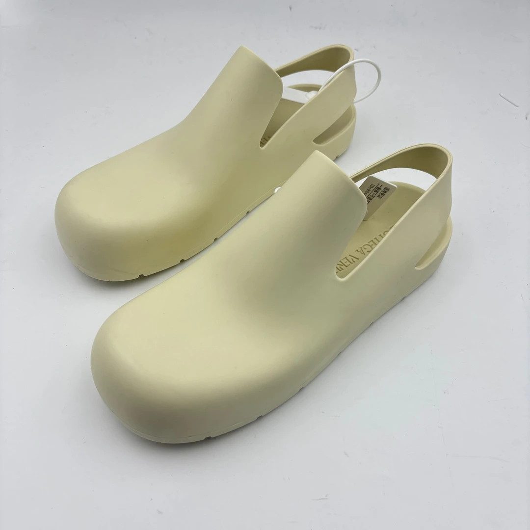 95新 BOTTEGA VENETA/葆蝶家 35码/BV葆蝶家雨鞋拖鞋/无盒/95新