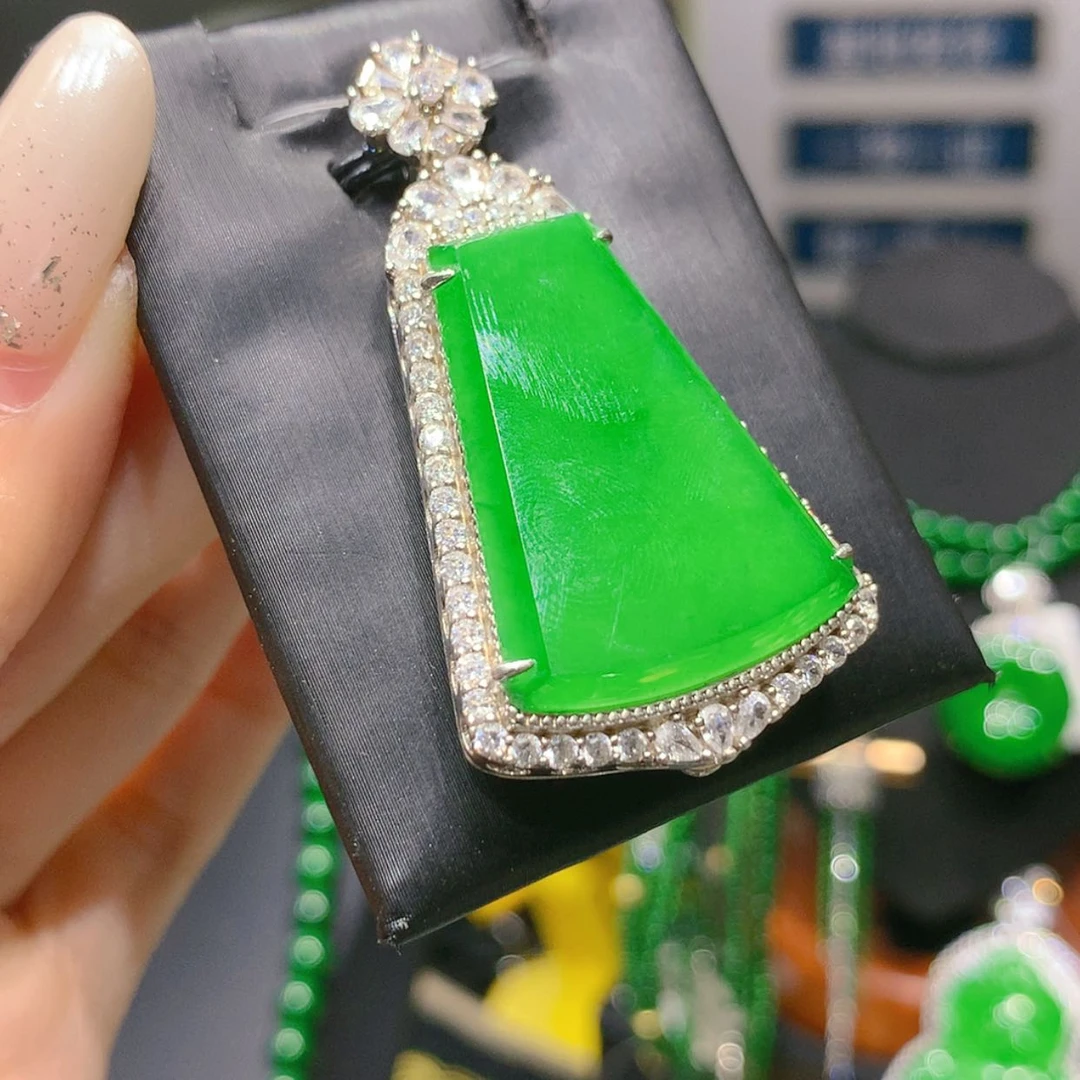 【闪购商品】颈饰银S925镶嵌翡翠5柒姐