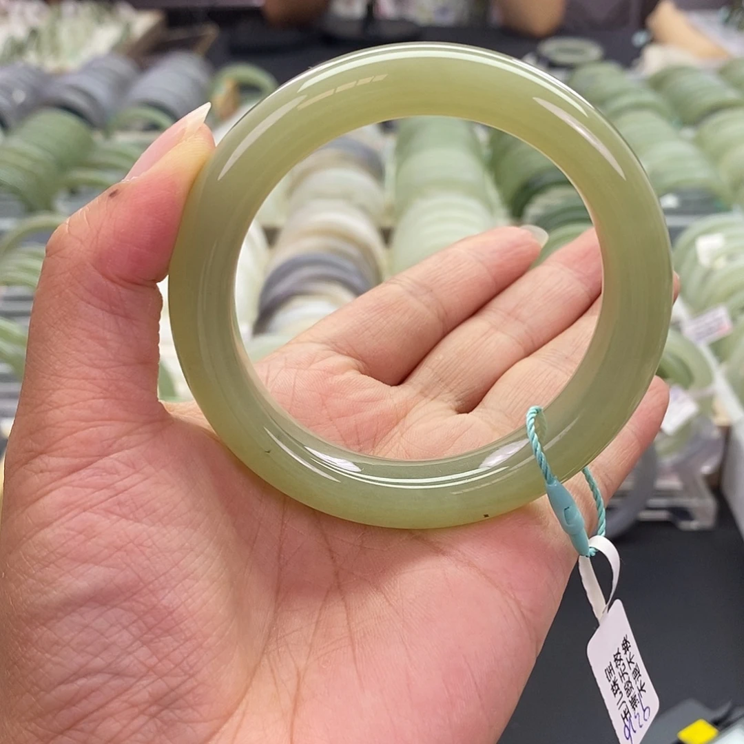 未镶嵌和田玉珠宝奇石和田玉手镯56.8