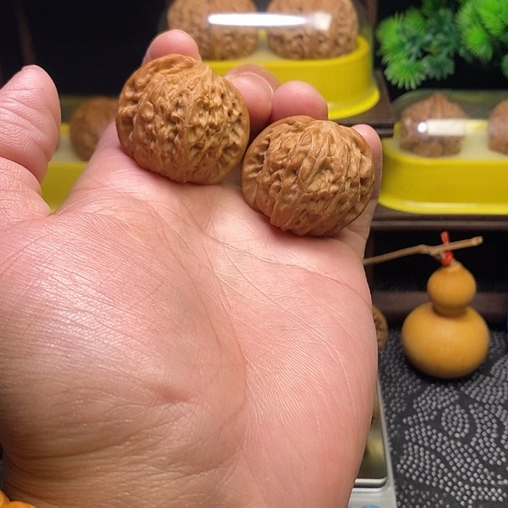 吊坠文玩核桃蝴蝶磨37