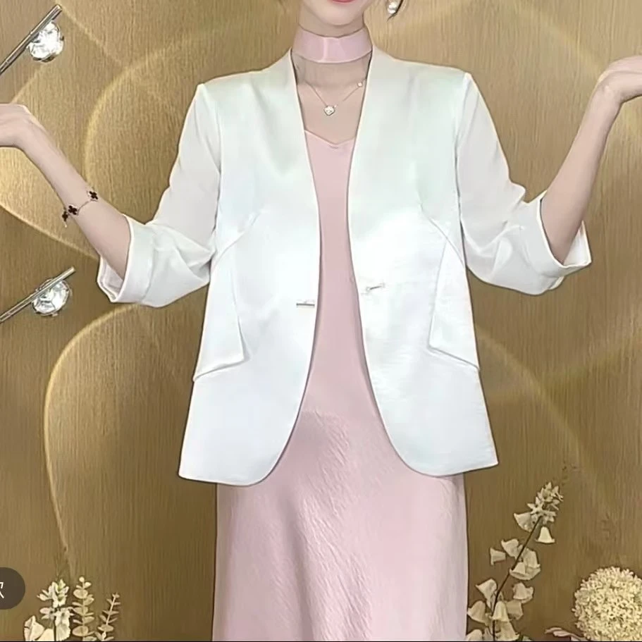 新款夏季轻薄透气短款防晒洋气设计感气质七分袖西服夏天女