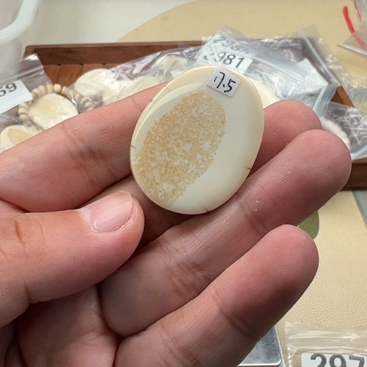 吊坠白玉菩提白色2979