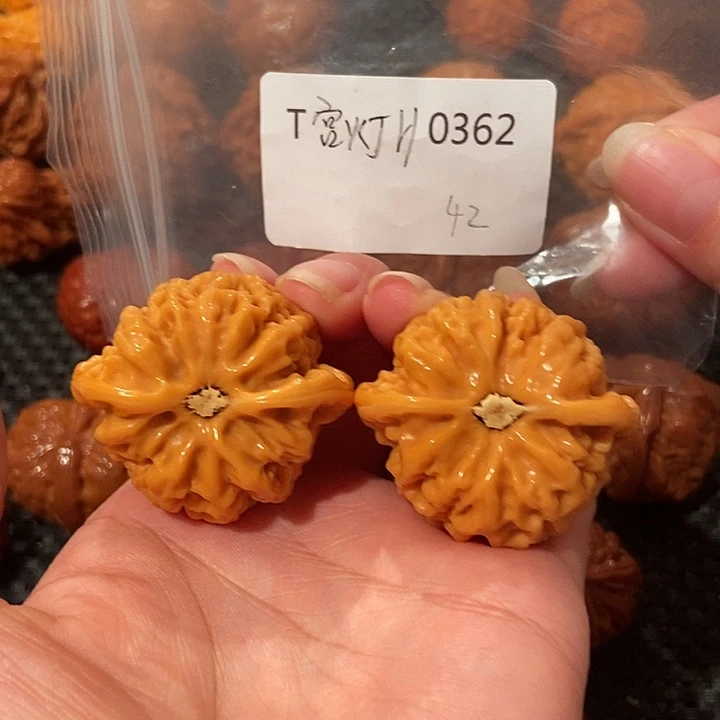 文玩核桃吊坠宫灯42