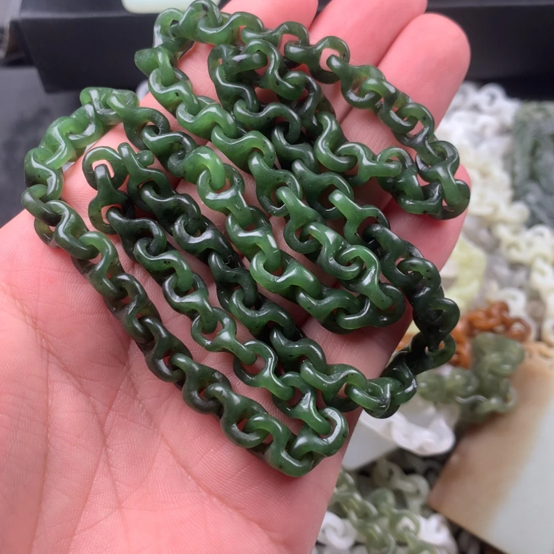 和田玉未镶嵌颈饰齐*强