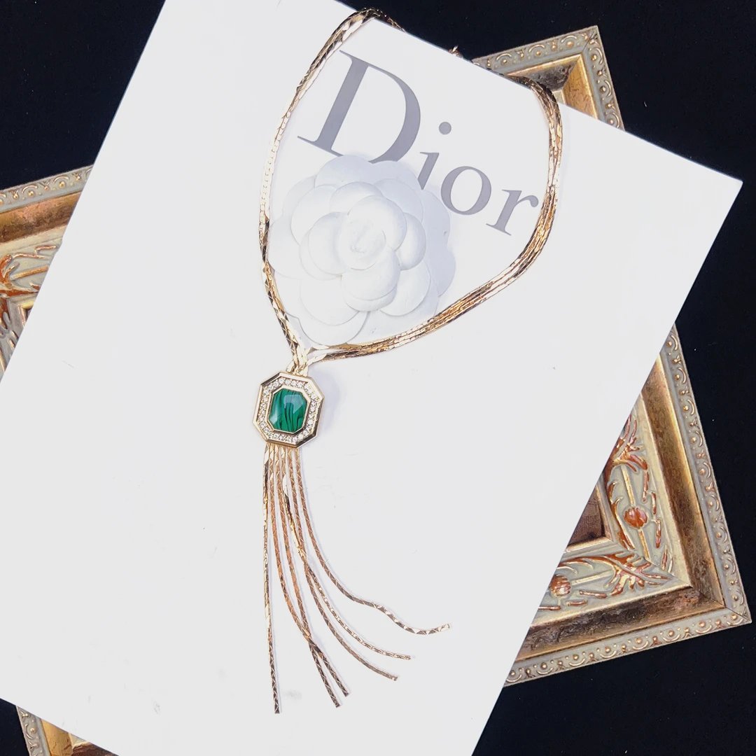 95新 DIOR/迪奥 柚礼中古/迪奥绿色流苏项链lz510067
