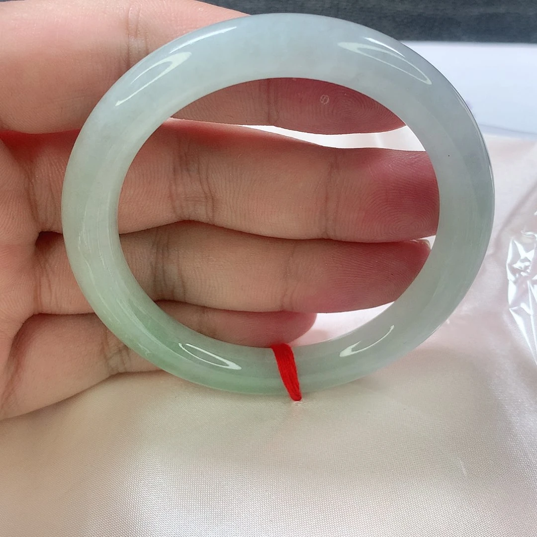 未镶嵌手镯（圆镯）翡翠301号