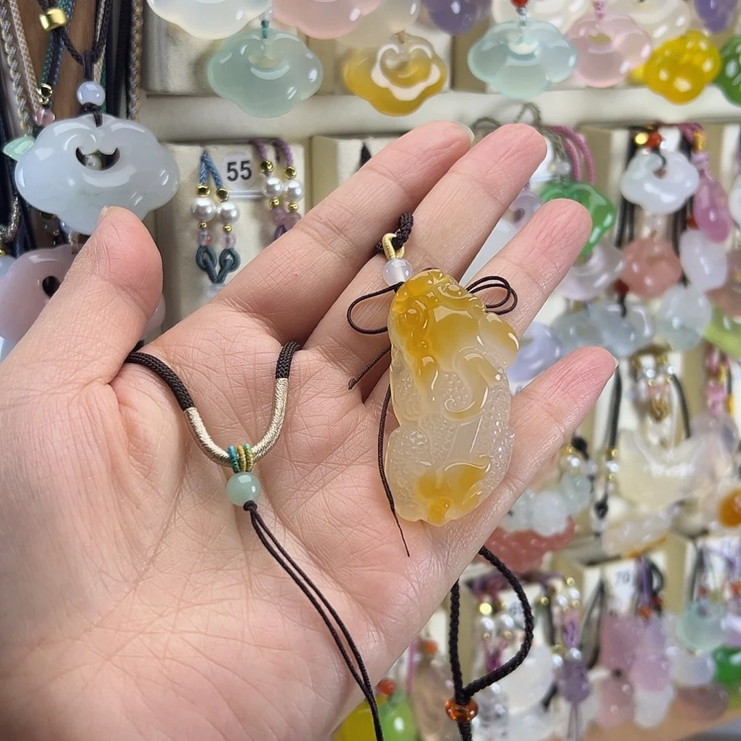 品***生玛瑙/玉髓未镶嵌颈饰