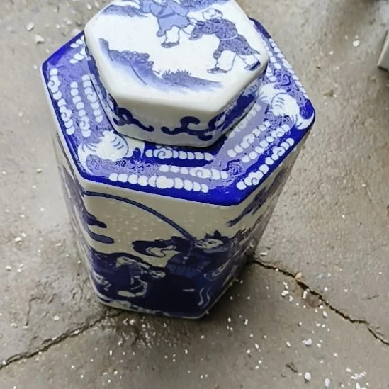 摆件瓷，，，，，，，，，，，，，，，，