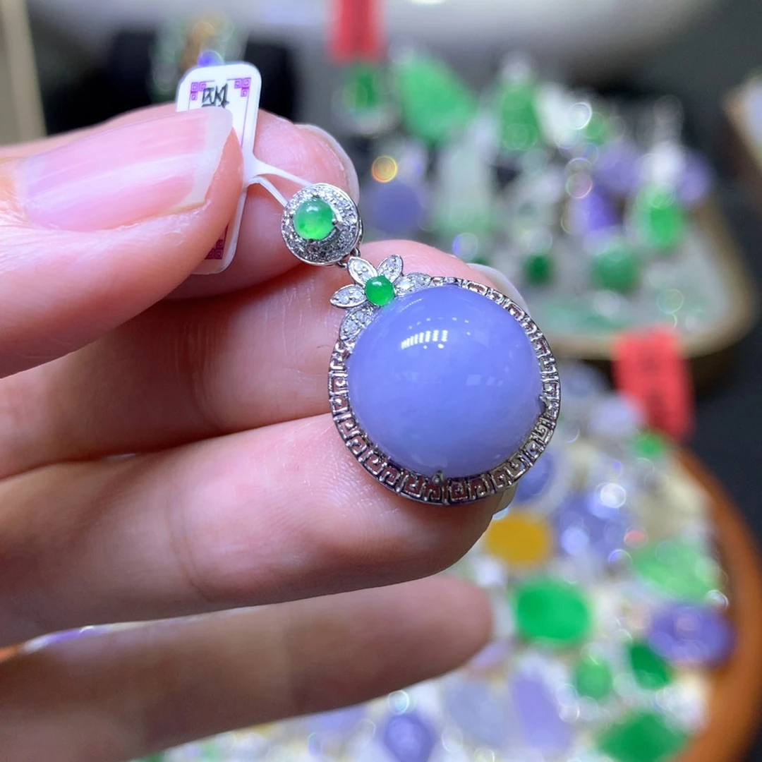 【闪购商品】翡翠颈饰18K金镶嵌翡翠吊坠项链