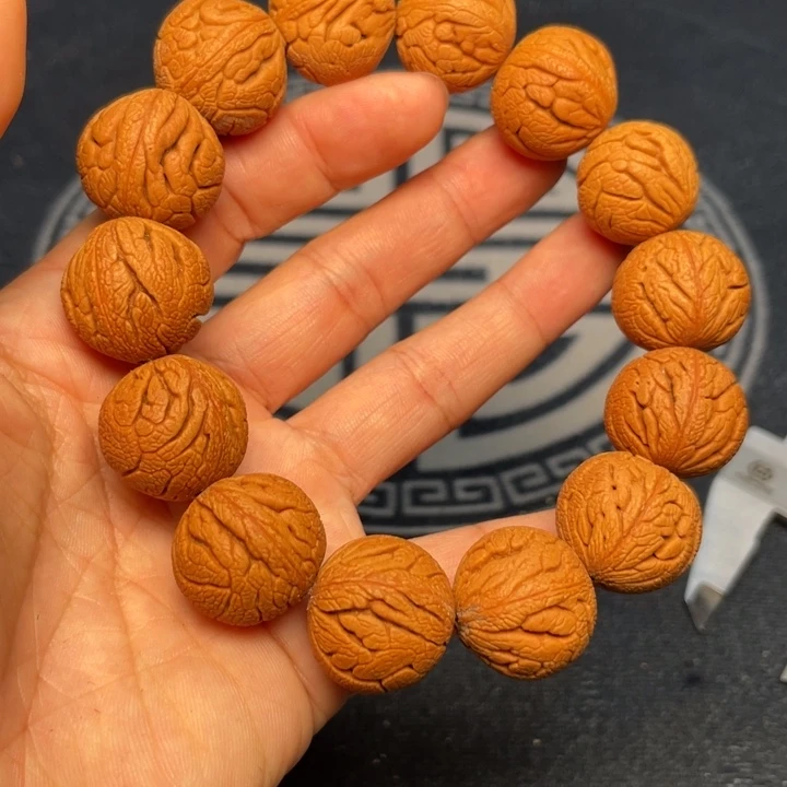 桃核手串龙纹桃核2