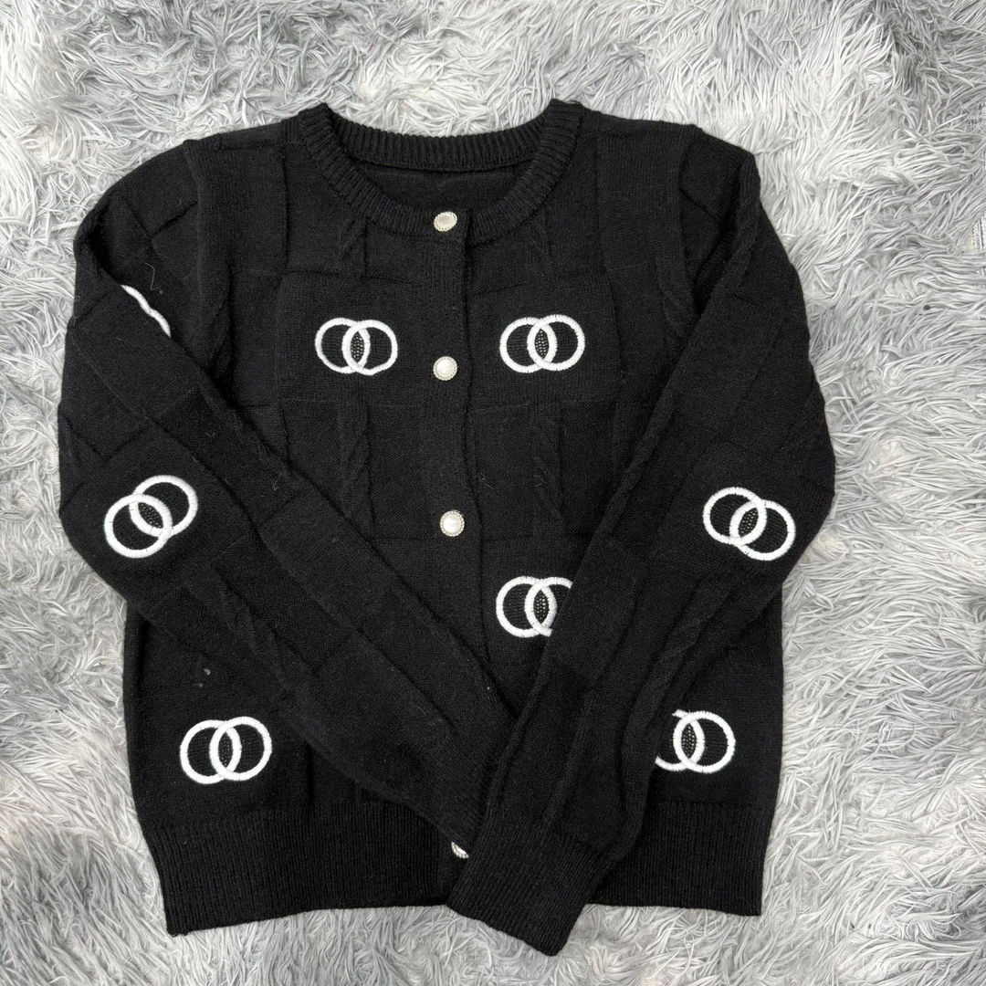 B165 黑、粉色2025年秋冬新款时尚百搭休闲女装长袖