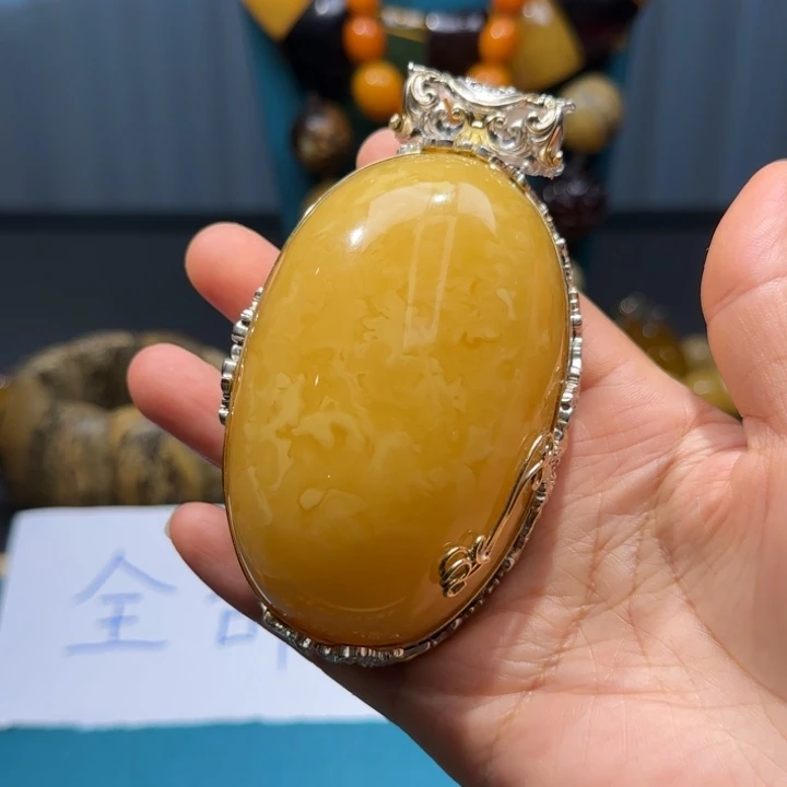 琥珀未镶嵌颈饰波兰设计款琥珀蜜蜡