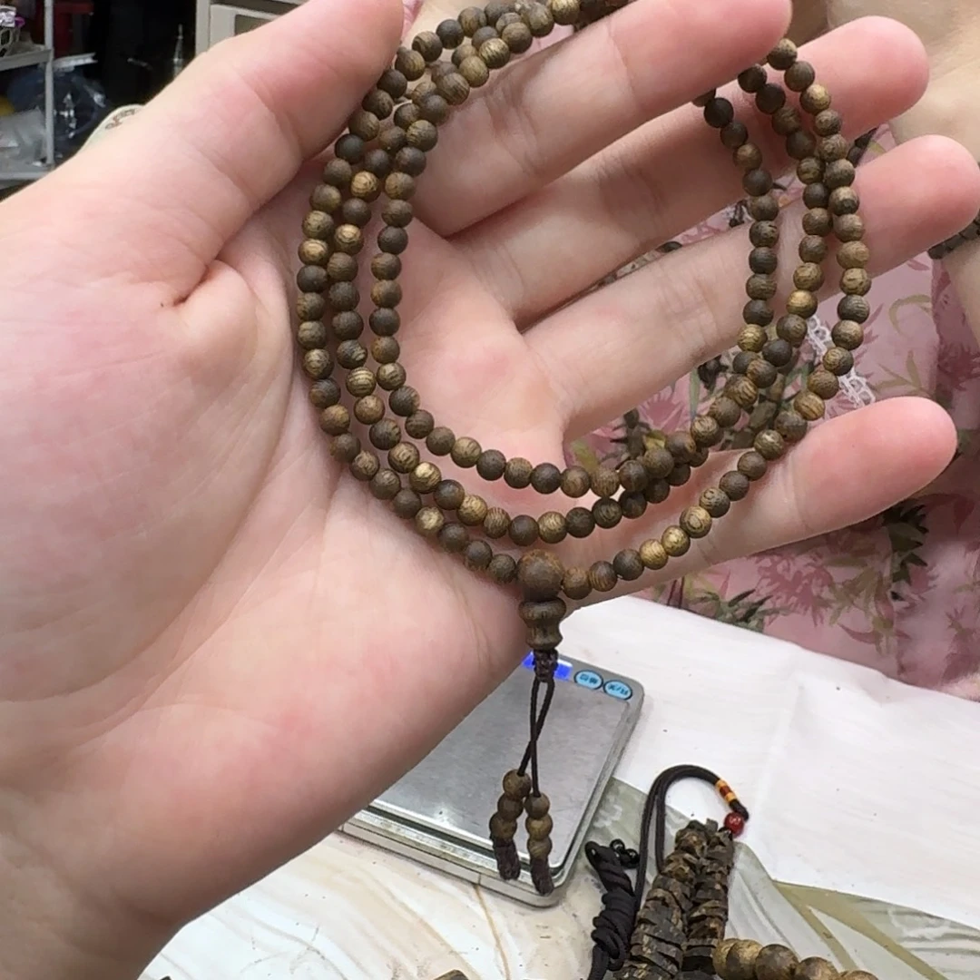 沉香沉香碎屑白棋 99 沉多圈 4mm 多样性发一