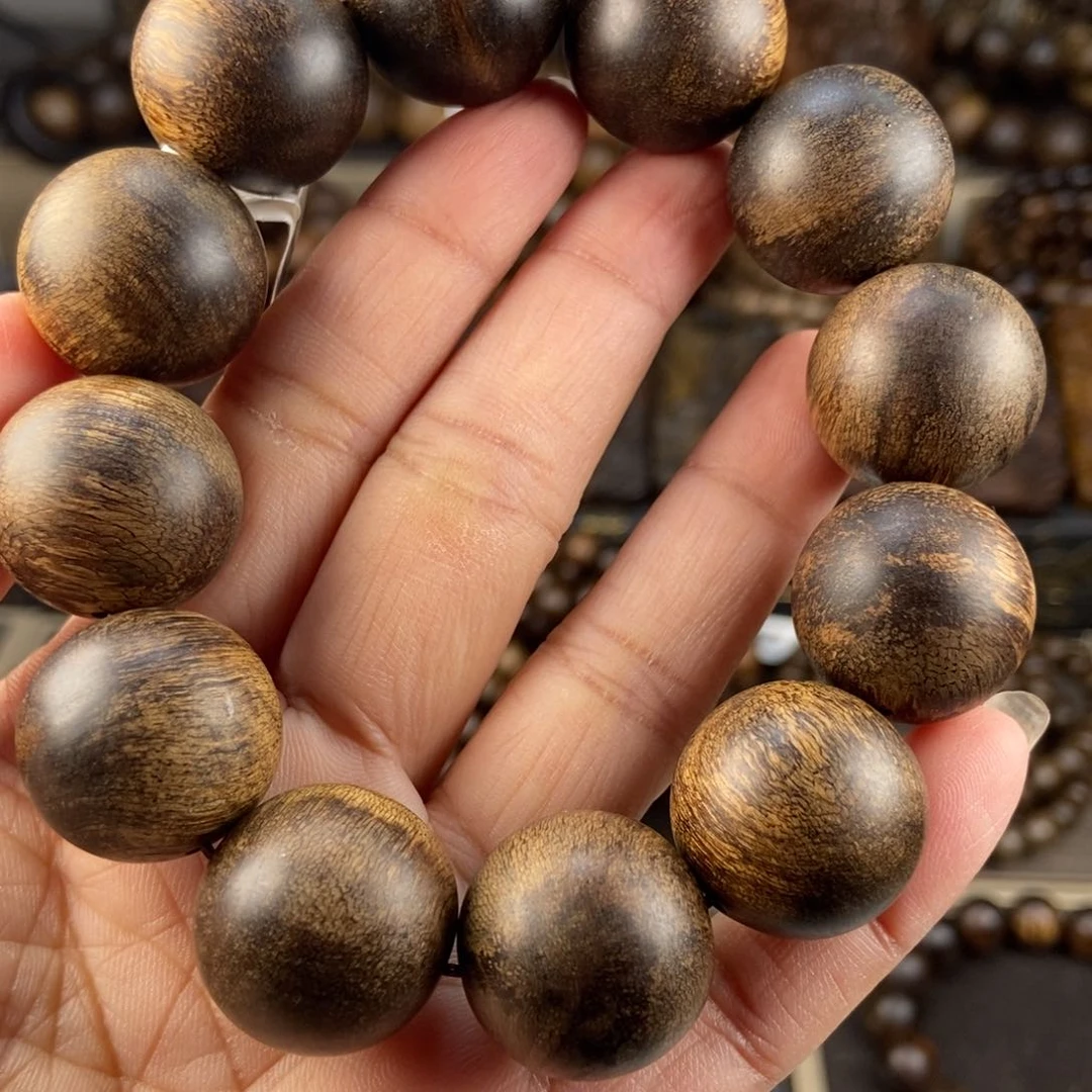 沉香手串微****朵越南芽庄留疤玉化白棋楠