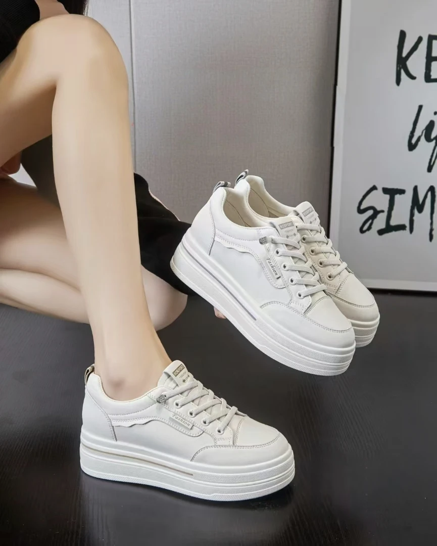 小白鞋新款夏季夏天春季上班爆款厚底内增高女鞋平底轻便小白鞋